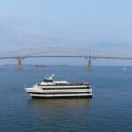 Baltimore: Thanksgiving Day Lunch Cruise - Food and Drinks