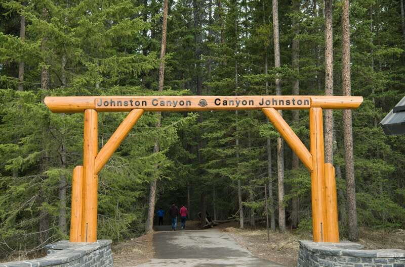 Banff: Guided Day Trip with Hotel Pickup and Drop-off - A Deep Dive into What This Tour Offers