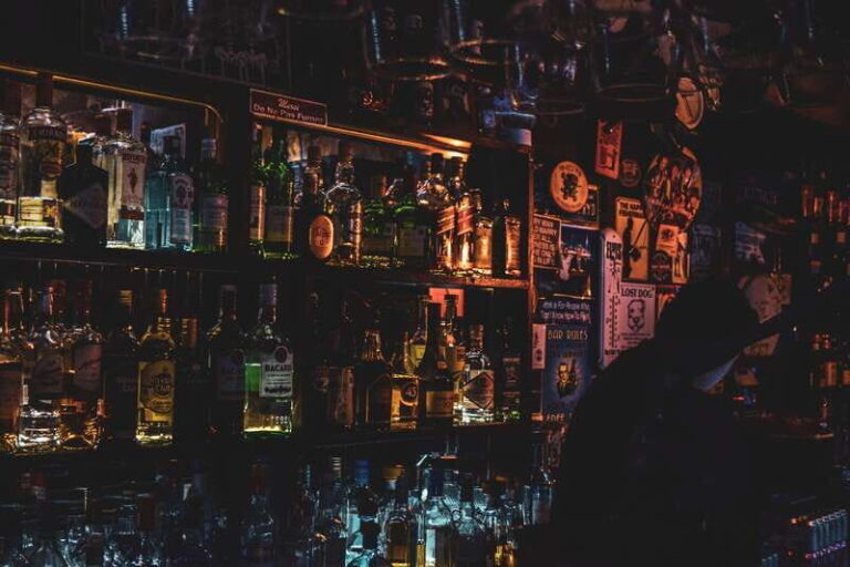 Barba Negra Bar with Live Rock Music Show! - A Closer Look at What You Can Expect at Barba Negra