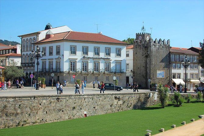 Barcelos, Ponte de Lima & Viana Private Tour (All Inclusive) - FAQs