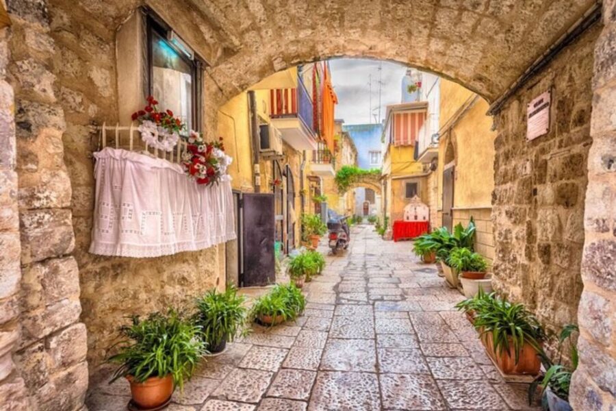 Bari: 2 to 8 Hours Private Tour  Fully Customizable - Who Would Love This Tour?