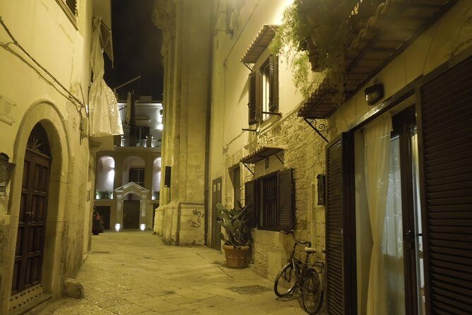 Bari By Night City Centre and Seafront Walking Tour - Exploring Bari By Night: A Detailed Review