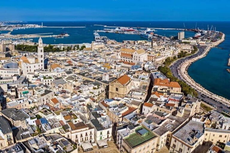 Bari : Must-see attractions Walking Tour - A Detailed Breakdown of the Itinerary