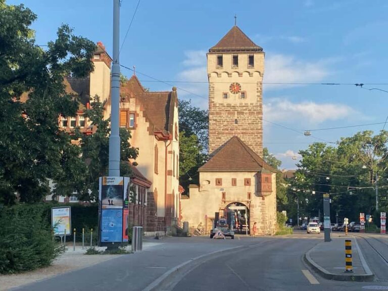 Basel: Fancy a bike tour through 3 countries in 60 minutes? - A Deep Dive into the Basel Cross-Border Bike Tour
