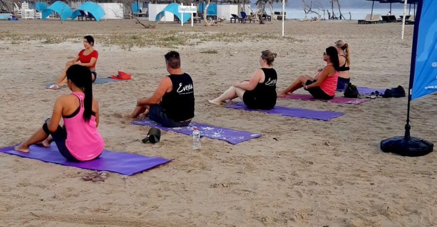 Beach Pilates on Tigaki Beach - Beach Pilates on Tigaki Beach