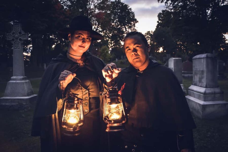 Beechwood Cemetery Evening Tour: Tales from the Mausoleum - Who Should Consider This Tour?