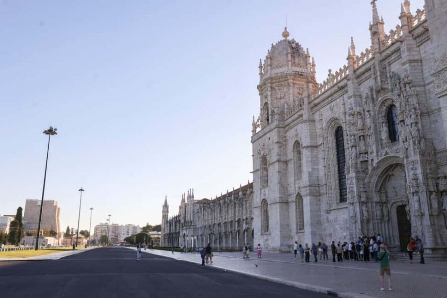 Belém Walking Tour + Jerónimos Monastery Fast-Track Ticket - Practical Details: What You Can Expect