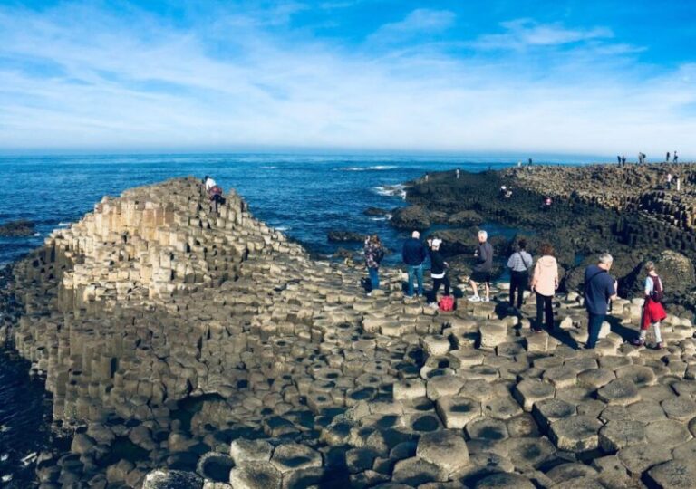 Belfast and Giant's Causeway in Italian or Spanish - What’s Included and What’s Not