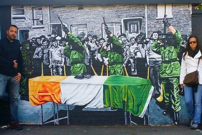 Belfast political war and peace private taxi tour 2 hrs - Why This Tour Works