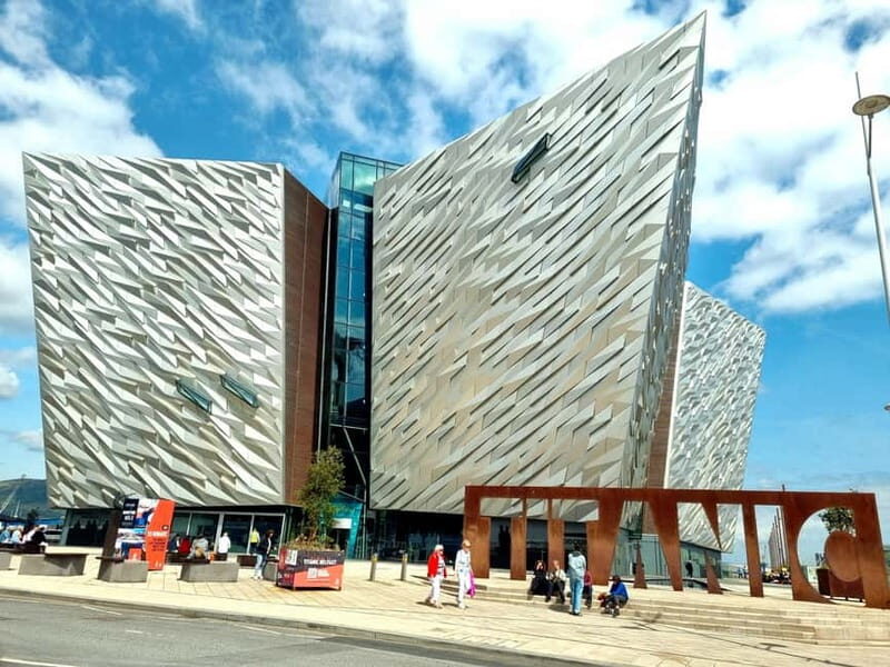 Belfast Walking Tour with a Local  History & Craic - A Deep Dive into the Experience