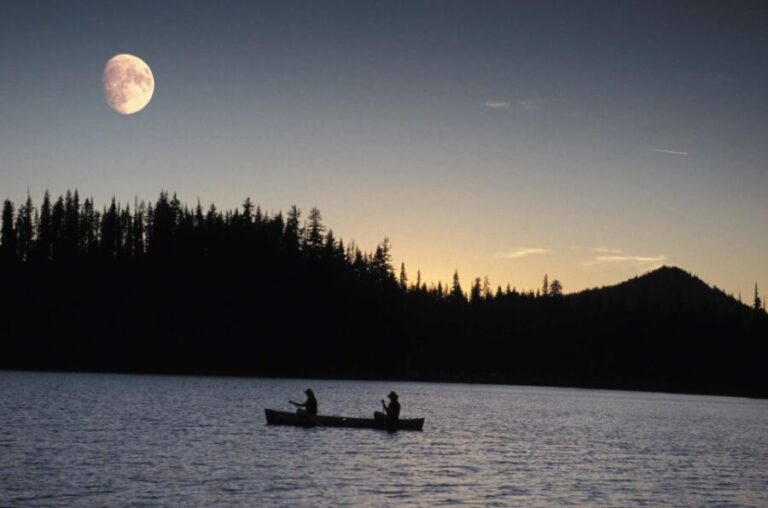 Bend: Moonlight and Starlight Canoe Tour - What the Experience Means for You