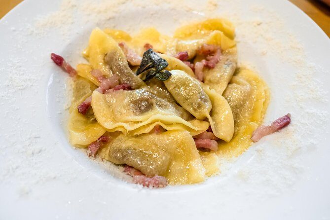 Bergamo: Full meal Food Tour with Local Delights by Do Eat Better - Authenticity & Insight – What You Really Get