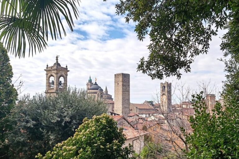 Bergamo: Upper Town Guided Tour with French-speaking Guide - Authenticity and Value