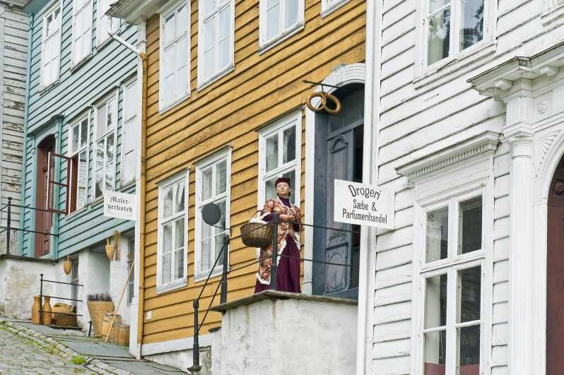 Bergen: Guided Car Tour with Old Bergen Museum & Fantoft - The Itinerary Breakdown