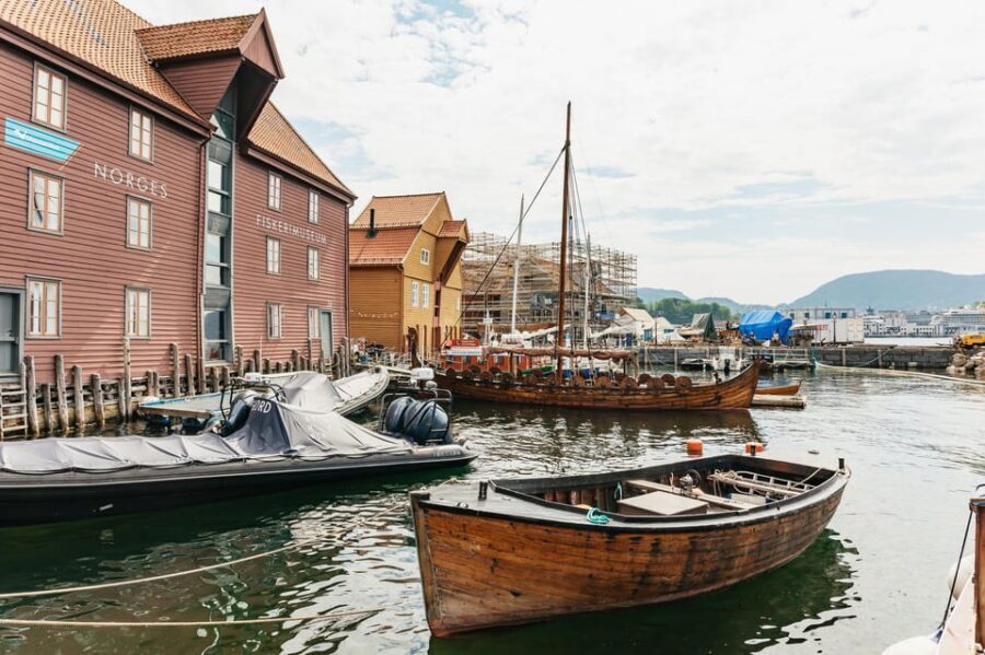 Bergen: Guided Minibus Tour with Photo Stops - A Closer Look at the Itinerary and Highlights