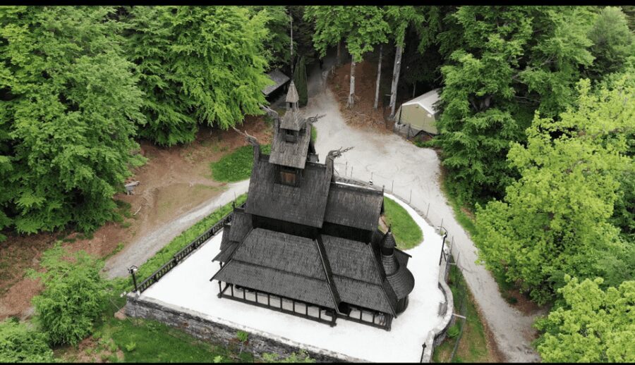 Bergen: Private City Tour with the Best of Hardangerfjord - Starting in Bergen’s Charm