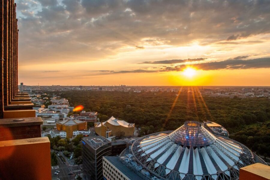 Berlin: Combo-Ticket for Panoramapunkt with Crémant at Café - Practical Details and Tips