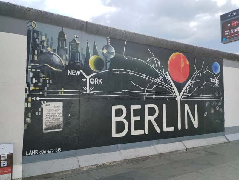 Berlin Friedrichshain: Urban Walk of Grit and Gentrification - A Detailed Look at What You Can Expect