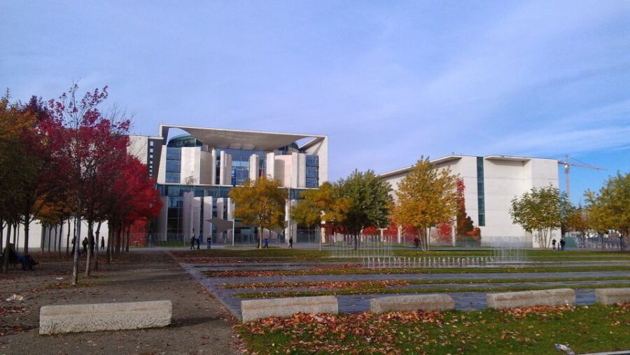 Berlin: Government District around the Reichstag Guided Tour - FAQ
