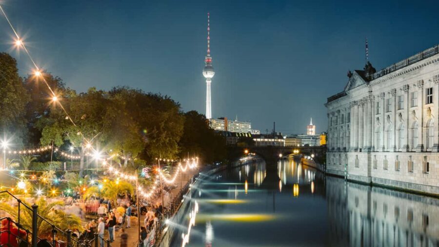 Berlin: Lights Festival Open-Top Night Tour with Live Guide - A Detailed Look at the Berlin Lights Festival Night Tour