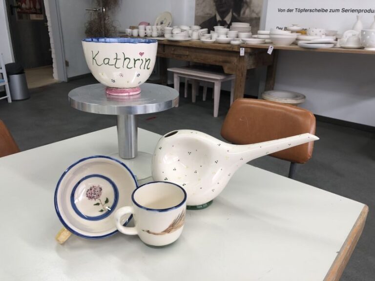 Berlin-Marwitz: Ceramic Painting Workshop - FAQ: Your Questions About the Ceramic Painting Workshop
