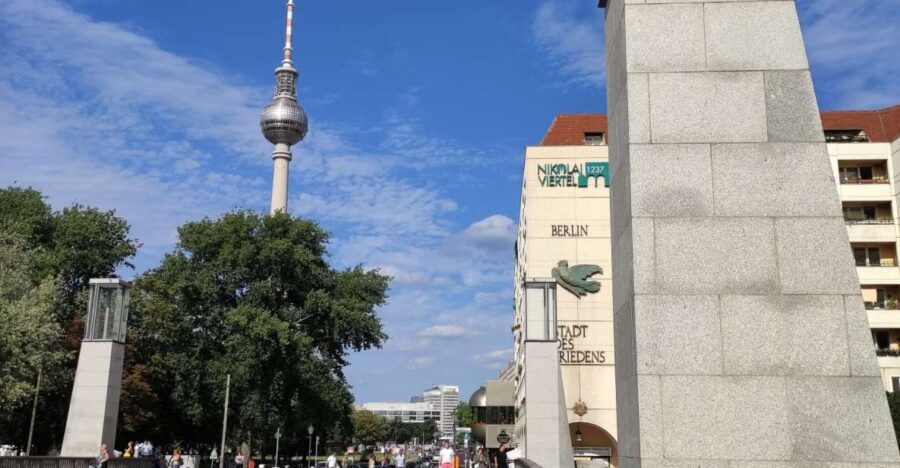 Berlin: Museum Island Guided Walking Tour - In-Depth Itinerary Breakdown