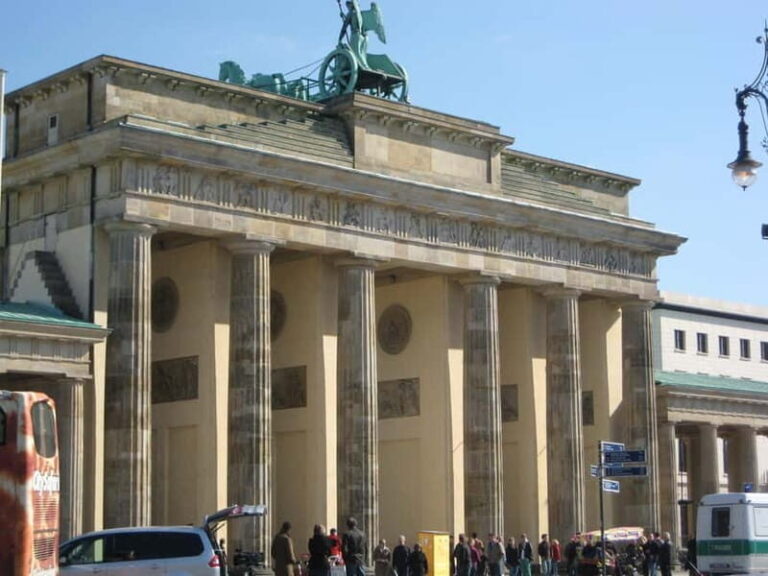 Berlin: Private City Highlights Tour by Car - The Itinerary: A Closer Look at the Stops