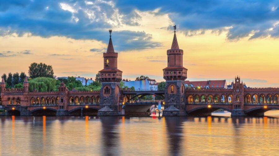 Berlin: Private Highlights Tour with Hotel Transfers - What Makes This Tour Stand Out?