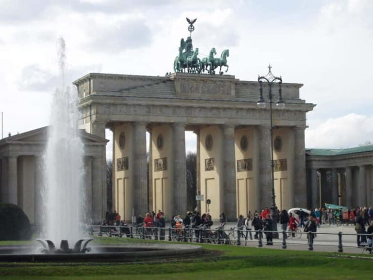 Berlin: Private Highlights Walking Tour - A Detailed Look at the Berlin Highlights Walking Tour
