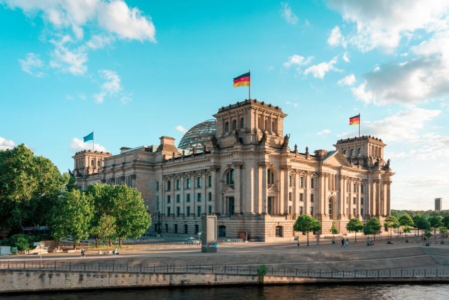 Berlin: Private Reichstag and Glass Dome Tour - A Thorough Look at the Experience