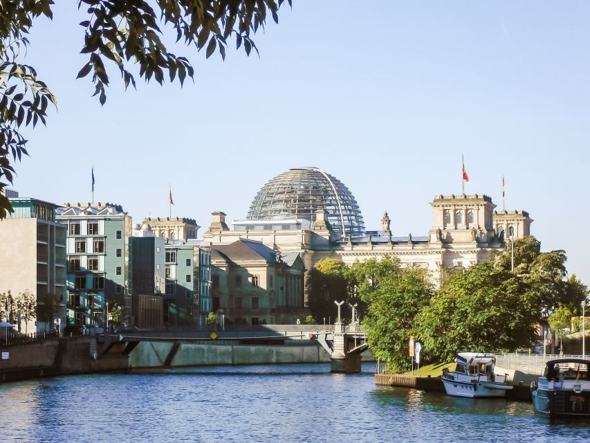 Berlin: Reichstag, Plenary Chamber, Cupola & Government Tour - A Close Look at the Experience