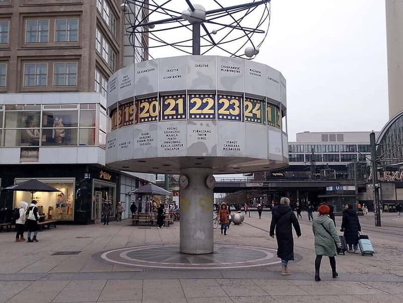 Berlin: World Clock to World Heritage & World War 2 Walk - FAQ