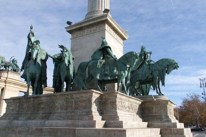 Best Historical Sights of Budapest Tour - Inside the Landmarks: What You’ll See and Learn