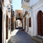 BEST OF LINDOS & RHODES - LUNCH BREAK & WINE TASTING - 19p / 7h - Who Should Book This Tour?