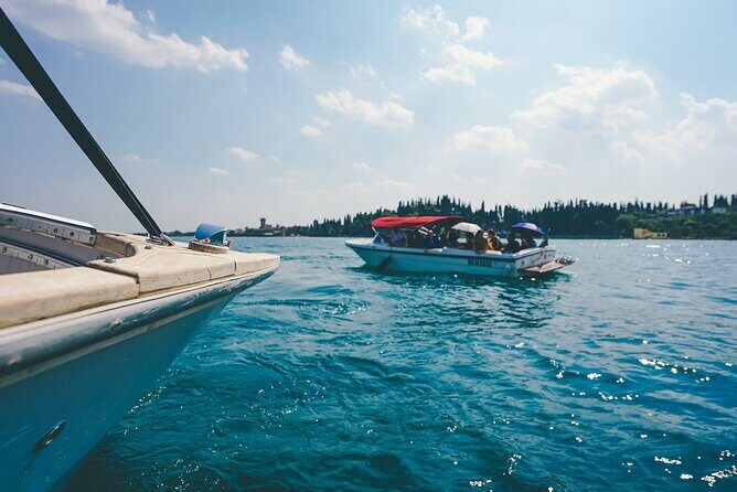 Best of Sirmione with Boat Tour and Grotte di Catullo - What Makes This Tour Stand Out?