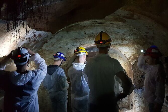 Between catacombs and ancient quarries, in the largest underground of Rome - What to Expect During the Tour