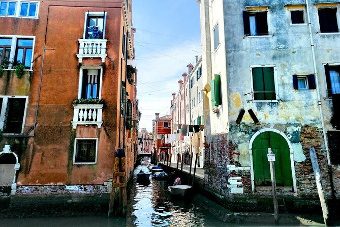 Biennale Off: Exploring External Pavilions and Collateral Events - Key Points