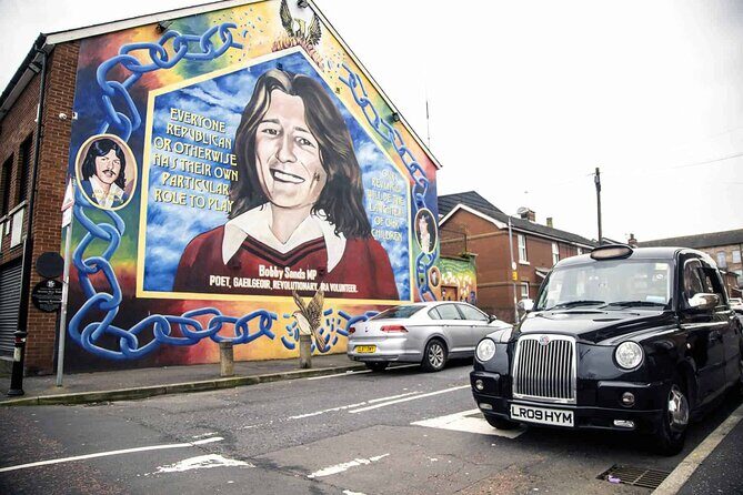 Black Taxi Tour and Crumlin Road Gaol tour Combo - Key Points