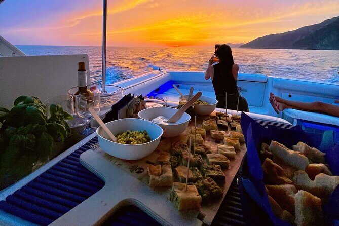 Blue Boat Cinque Terre Sunset Tour - Who Will Love This Tour?