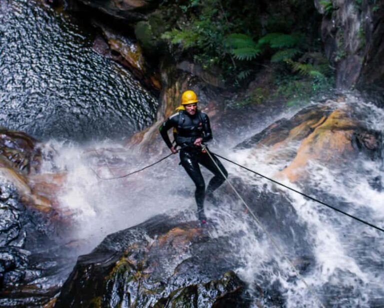 Blue Mountains: Abseiling and Canyoning Experience - The Practical Side: Logistics and Suitability