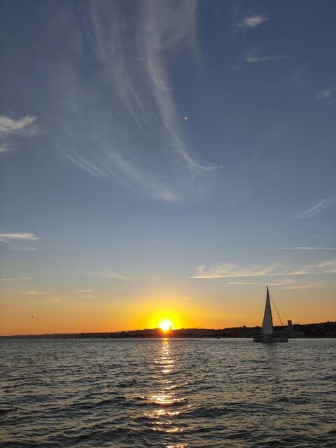 Bluemotion Lisbon: Private Sunset sailing tour Tagus River - Discover Lisbon from the Water: A Detailed Review