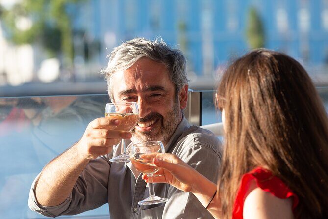Boat ride in Tagus river - Why You Should Consider This Experience