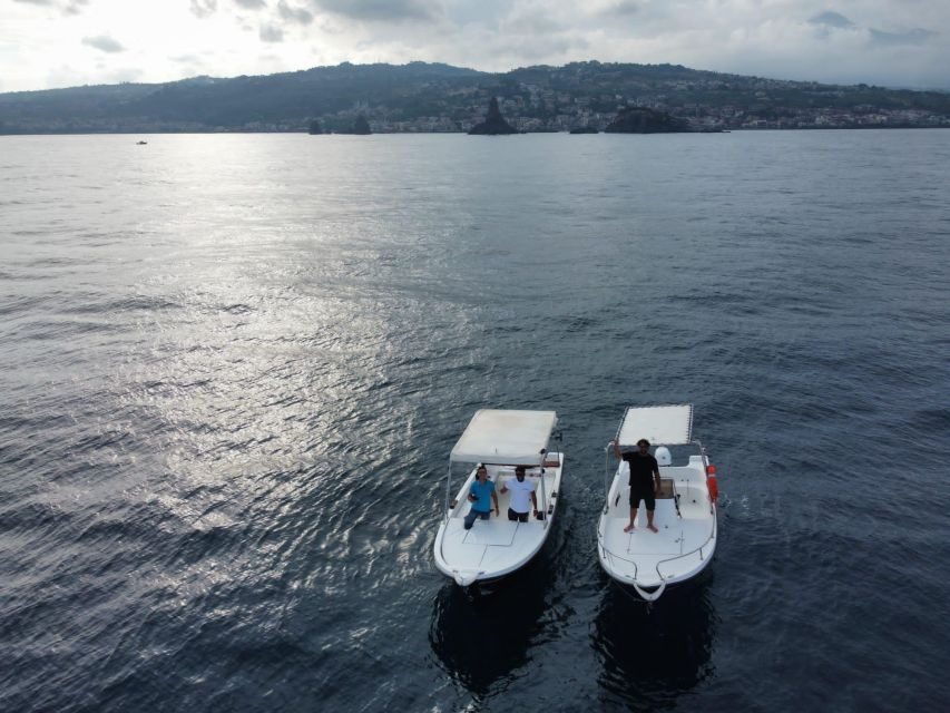 boat tour exploring and searching for dolphins in Acitrezza - Who Will Love This Tour?