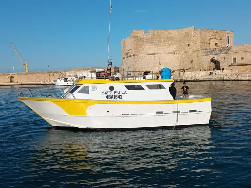 Boat tour from Monopoli to Polignano a mare - An In-Depth Look at the Monopoli to Polignano a Mare Boat Tour