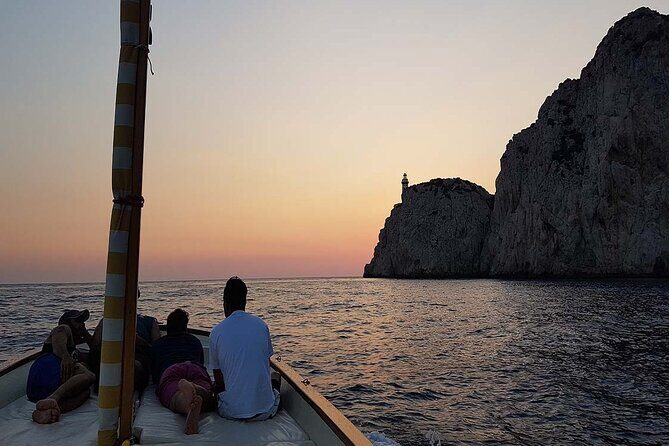 Boat tour of Capri (tour classes 2 hours ) - Final Thoughts