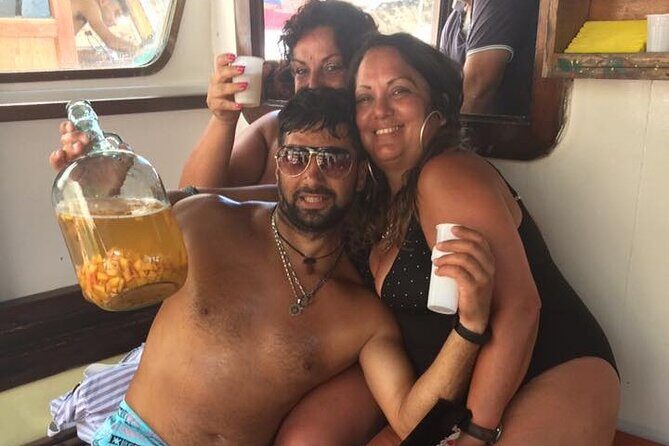 Boat tour of the island of Ischia with lunch and bath - Who Should Consider This Tour?
