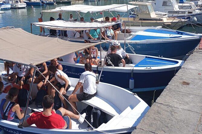 Boat tour Ortigia and Syracuse sea caves - Who Should Consider This Tour?