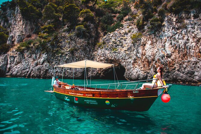 Boat Tour to the Circeo Caves - The Sum Up