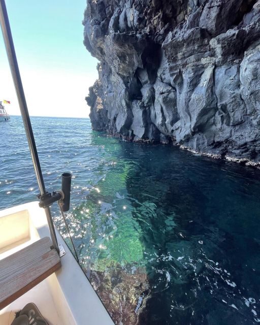BOAT TOUR WITH APERITIF ON BOARD IN THE CYCLOPS ISLANDS - The Sum Up