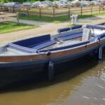 Boatrental 2 Hours 12 Person with Steeringwheel and cushions - Exploring Giethoorn by Boat: An In-Depth Review